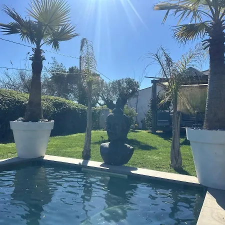 Casa de Férias Ideal Pour Vos Avec Piscine Et Jacuzzi A 15 Min De La