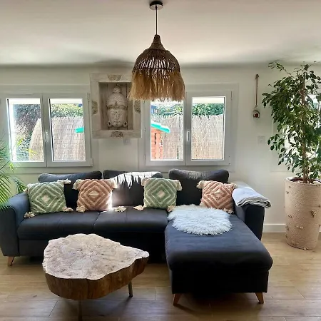 Ideal Pour Vos Avec Piscine Et Jacuzzi A 15 Min De La *