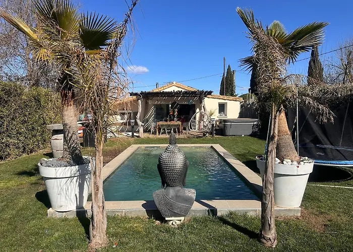 Ideal Pour Vos Avec Piscine Et Jacuzzi A 15 Min De La