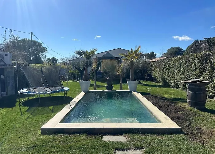 Ideal Pour Vos Avec Piscine Et Jacuzzi A 15 Min De La 펜션