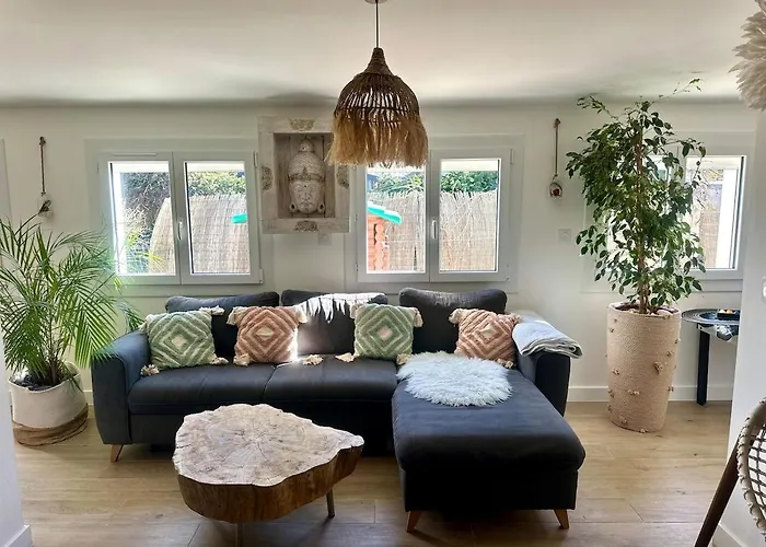 Ideal Pour Vos Avec Piscine Et Jacuzzi A 15 Min De La *